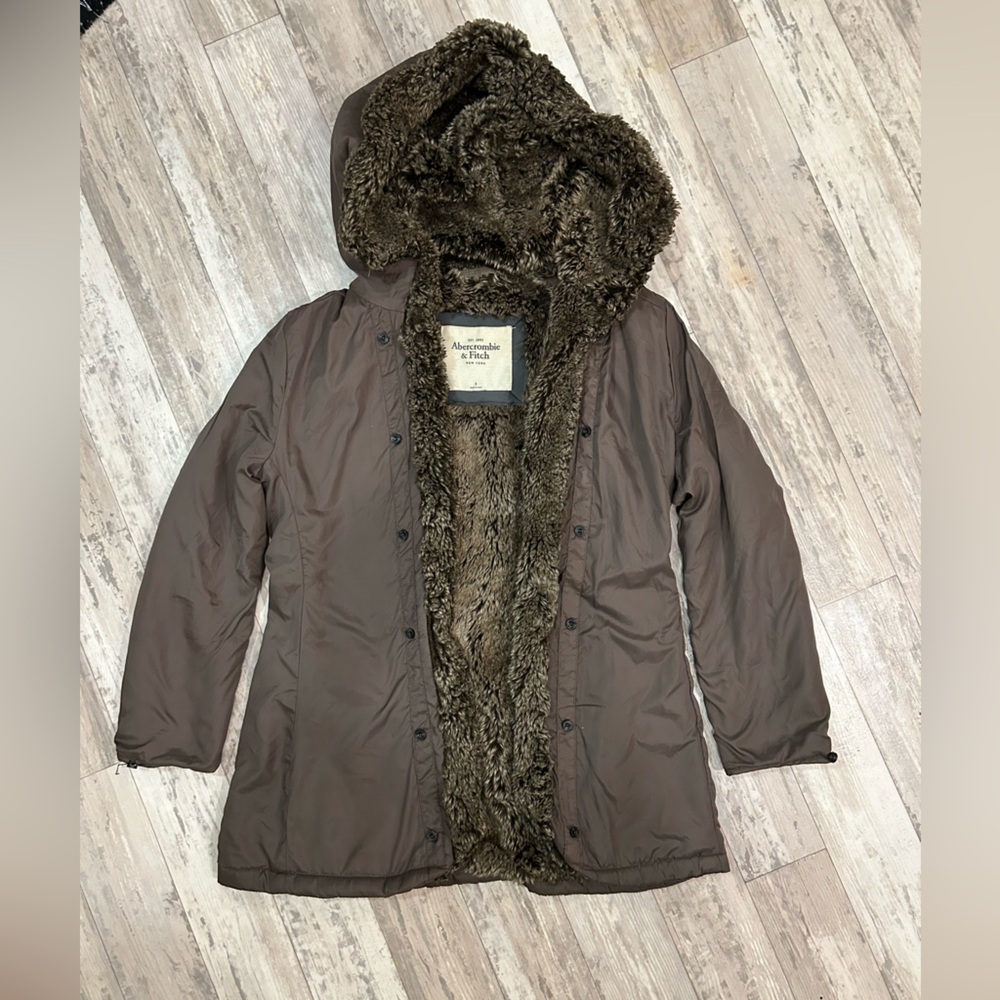 Abercrombie & Fitch Faux Fur Parka Liner - Picture 6 of 9